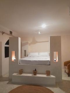 Romantic Double Room at Villa Paradise - 0