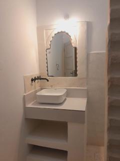 Romantic Double Room at Villa Paradise - 5