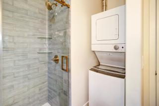 Modern Cozy and contemporary - 1