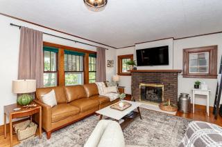 615 Ash Avenue - Modern Retreat w Hot Tub - 0