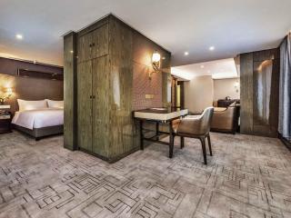 Mercure Chongqing Downtown - 2