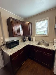 Airport Manor Unit 4, 2 Bedroom Apartment - Torbay - 5