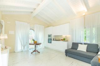 Villa Vittoria ,Tennis Court, Pool , Jacuzzi & Gym - 1
