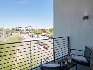 Pinnacle Peak - 3 Units - Hot Tub - In Old Town - 4