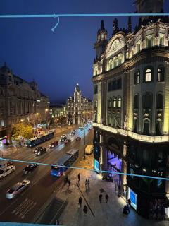 Golden Grace - Budapest - 0