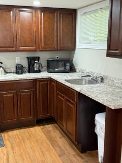 Vinnecomb Apartments - Lower Floor - 2 Bedroom - 4