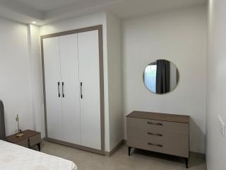 Nouvel appartement F2 neuf dans le quartier résidentiel de Point E - 1