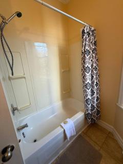 Westmount Manor Unit 1 - 2 Bedroom Apartment - 3