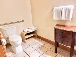 Comfortable Double Queen Suite Near Park City & Ballerina Farms #1055 - 8
