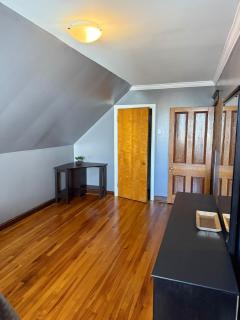 Westmount Manor Unit 5 - 3 Bedroom Apartment - 3