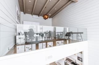 Naava Chalet Loft - Kaksikerroksinen lasiseinähuoneisto järvinäköalalla - 6