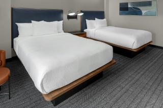 Courtyard by Marriott Sherman - 4