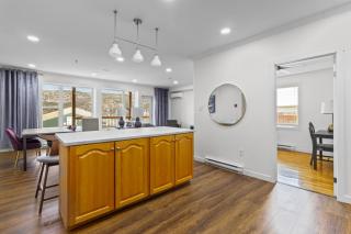 Duckworth King Queen Sub Pent Harbour Vw - 1