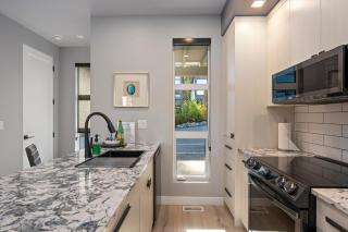 Sunrise Resort Rentals - 6