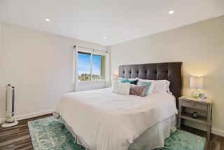 Leadbetter Beach Retreat - 5