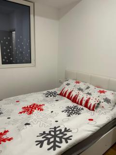 Mirror Apartments - 7