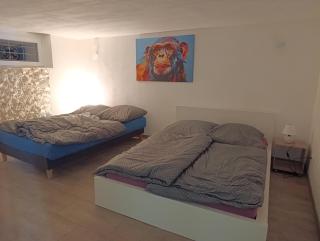 Apartment, 24 H Check-in,Tv,Internet,Küche, Bad, freeparking,im Keller, Open Doors , VIP Shuttle Service - 3