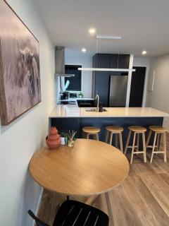 Brand New, Bright & Private Silverstream Stay - 5
