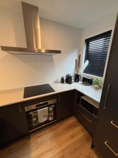 Brand New, Bright & Private Silverstream Stay - 3