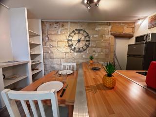 Charme et Histoire à Avignon - 8