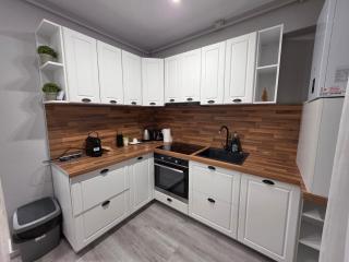 Medical District Urban Apartment with Undergroud Parking - 3