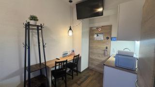 Rose Boardinghouse 24h-7d Self Check-In Automat - 1