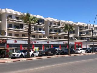 Beach 1 min walk Pool Elevator Carrefour - 5