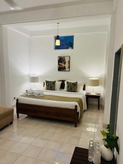 Blue Bird Apartments - 2