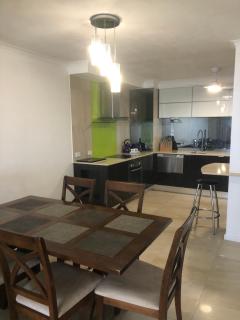 Coral Towers Holiday Suites - 5