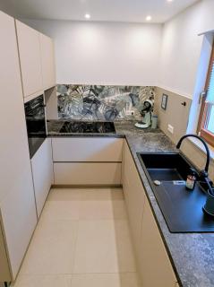 Modern family accommodation with terrace and garden - 2