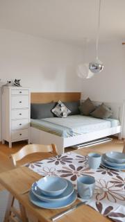 Modern family accommodation with terrace and garden - 5