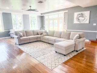 Events & Weddings Welcome! Lake View Pool Home - 5