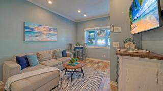 2 Pools Beach Boardwalk Access Studio Sleeps 5 Beach Bungalow by AvantStay - 7