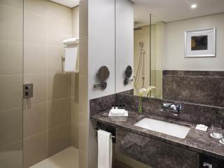 Mövenpick Hotel Tahlia Jeddah - 1