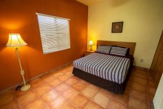 2 bed/2bath - family vacation home in beach resort - 2