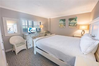 NEW! 2BR - Direct Oceanfront in Private Arcadian I - 1