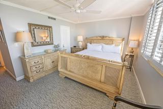 NEW! 2BR - Direct Oceanfront in Private Arcadian I - 2