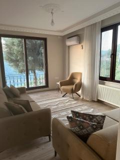 House overlooking a lake -  - 3