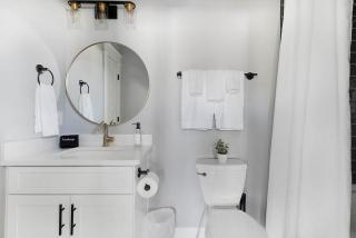 Legends on Lucile - 7