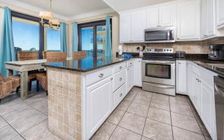 Phoenix IV 4121 condo - 6