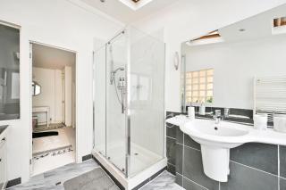 Chelsea Modern - Stylish Hideaway - 4