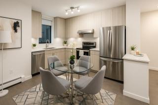 Stunning 2BR Urban Hideaway Modern Decor and Full Amenities - 3