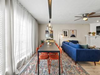 Suburban Escape 2 King Beds Quiet Neighborhood - 2