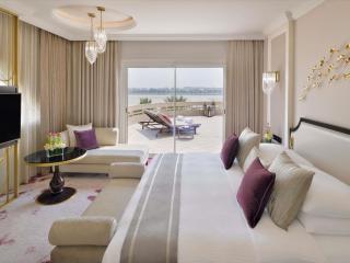 Mövenpick Hotel Bahrain - 7