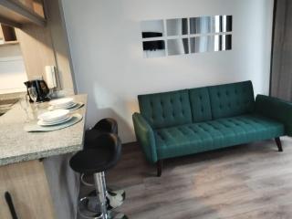 Airport and Terminal close to everything - 5