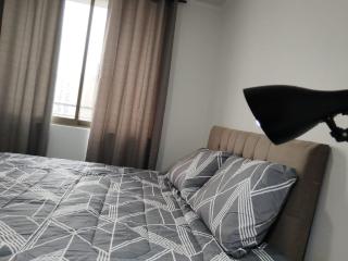 Airport and Terminal close to everything - 4