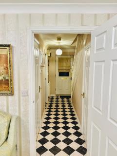 Themed Cosy Home by Cannock Chase Forest - 4