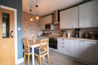 Walker's Cottage, Windermere - 9