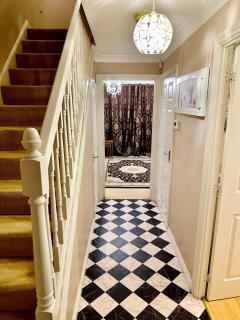 Themed Cosy Home by Cannock Chase Forest - 3