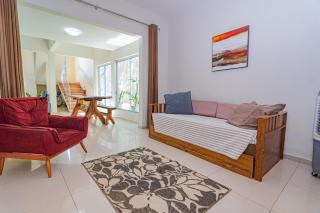 Casa de Verão, 04 quartos, 03 banheiros, piscina e churrasqueira para relaxar - 3